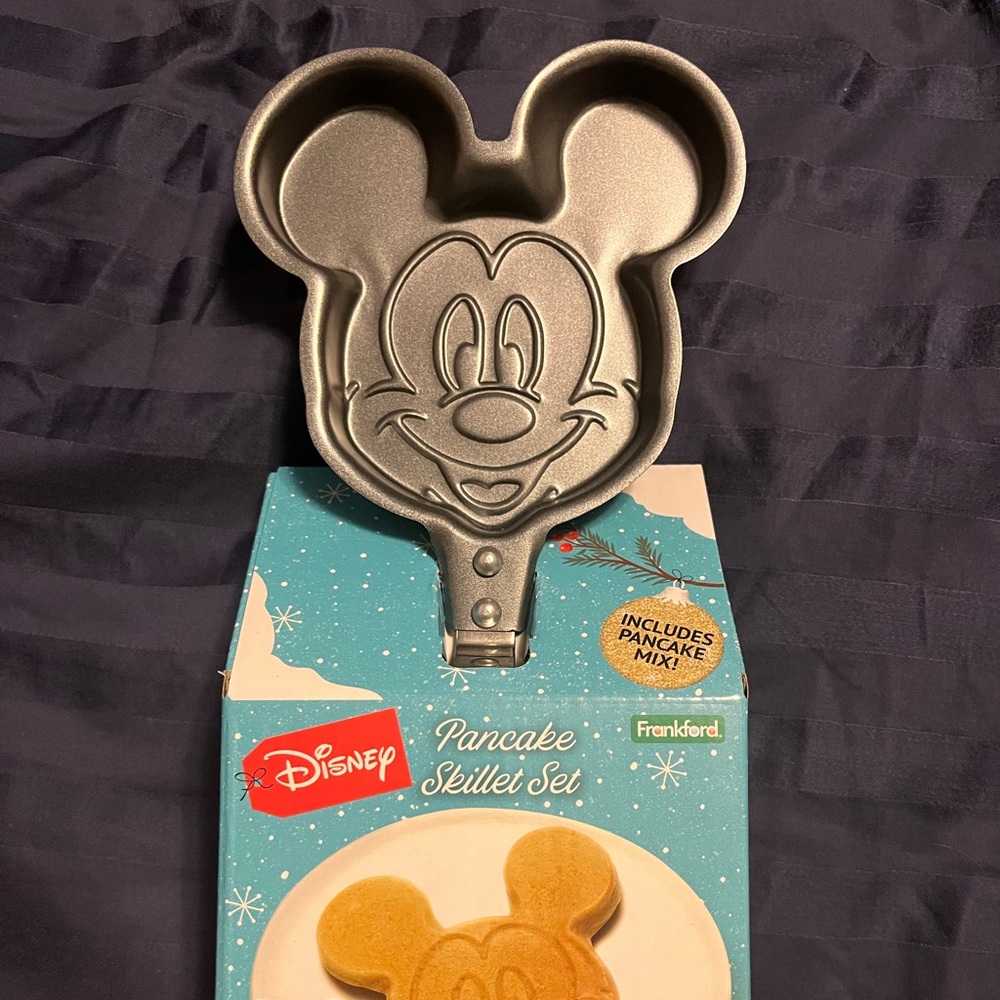 Mickey Mouse Pancake skillet Set